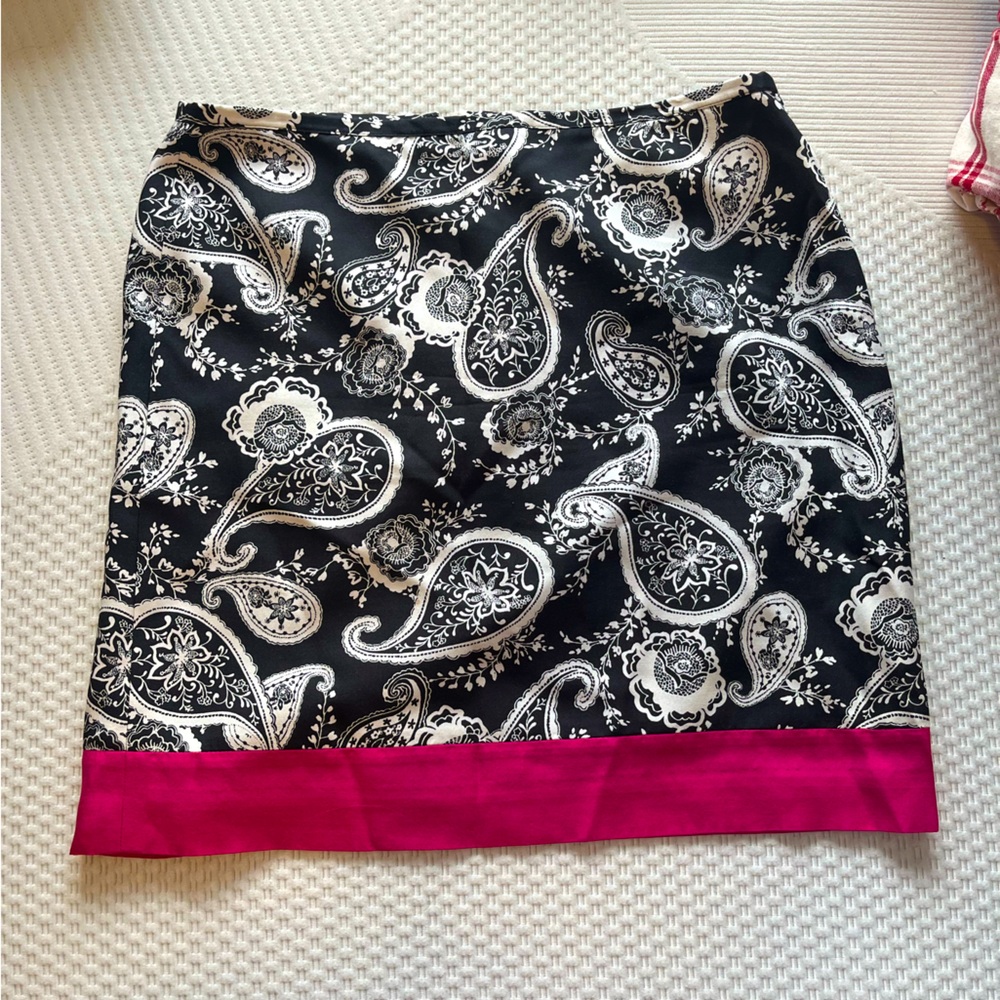 LOFT Black and White Pencil Mini Skirt